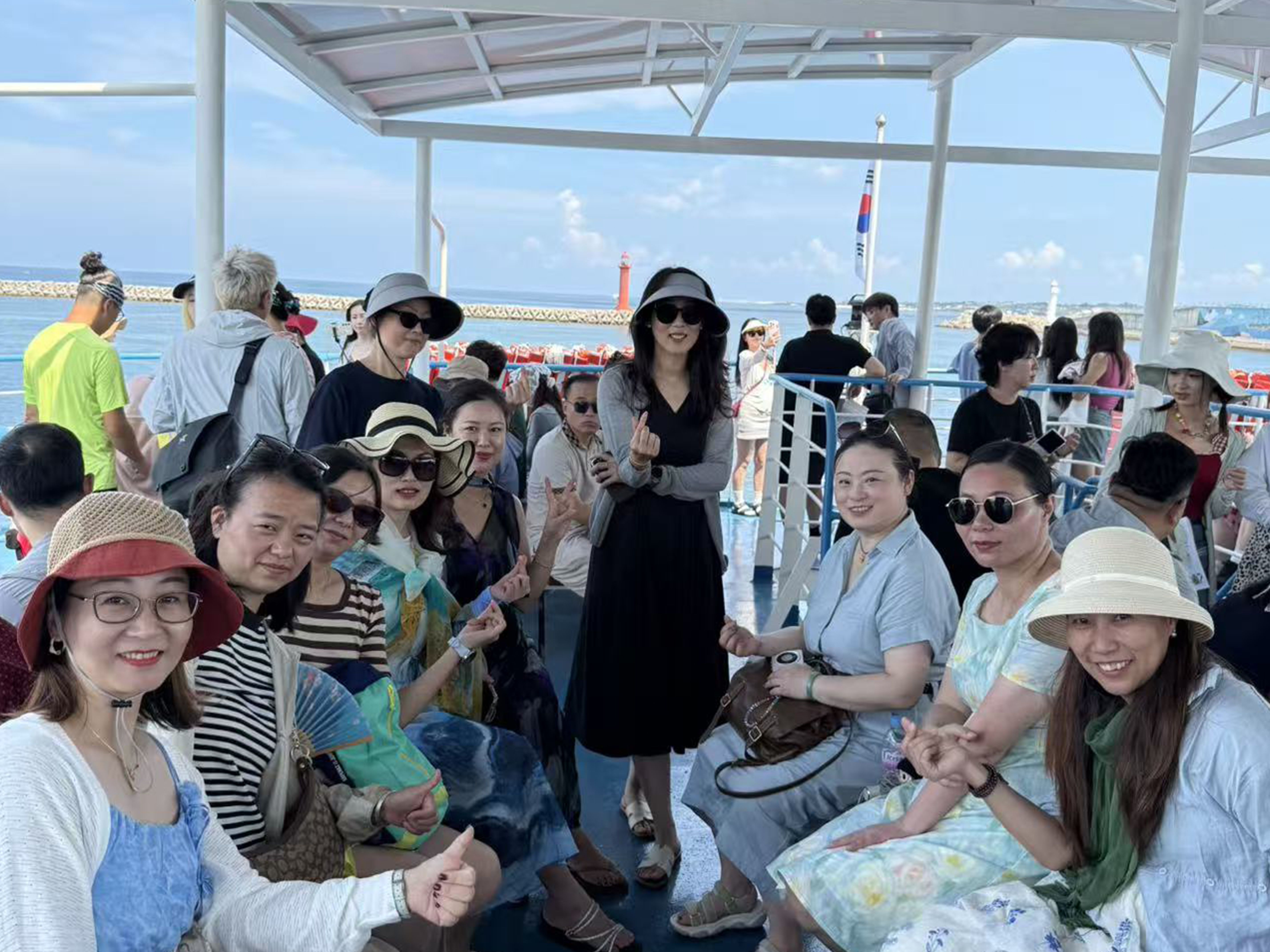 十年相伴,濟州同行 |2025年 通錦精密老員工七夕韓國之旅圓滿收官! 十年相伴,濟州同行 |2025年 通錦精密老員工七夕韓國之旅圓滿收官!