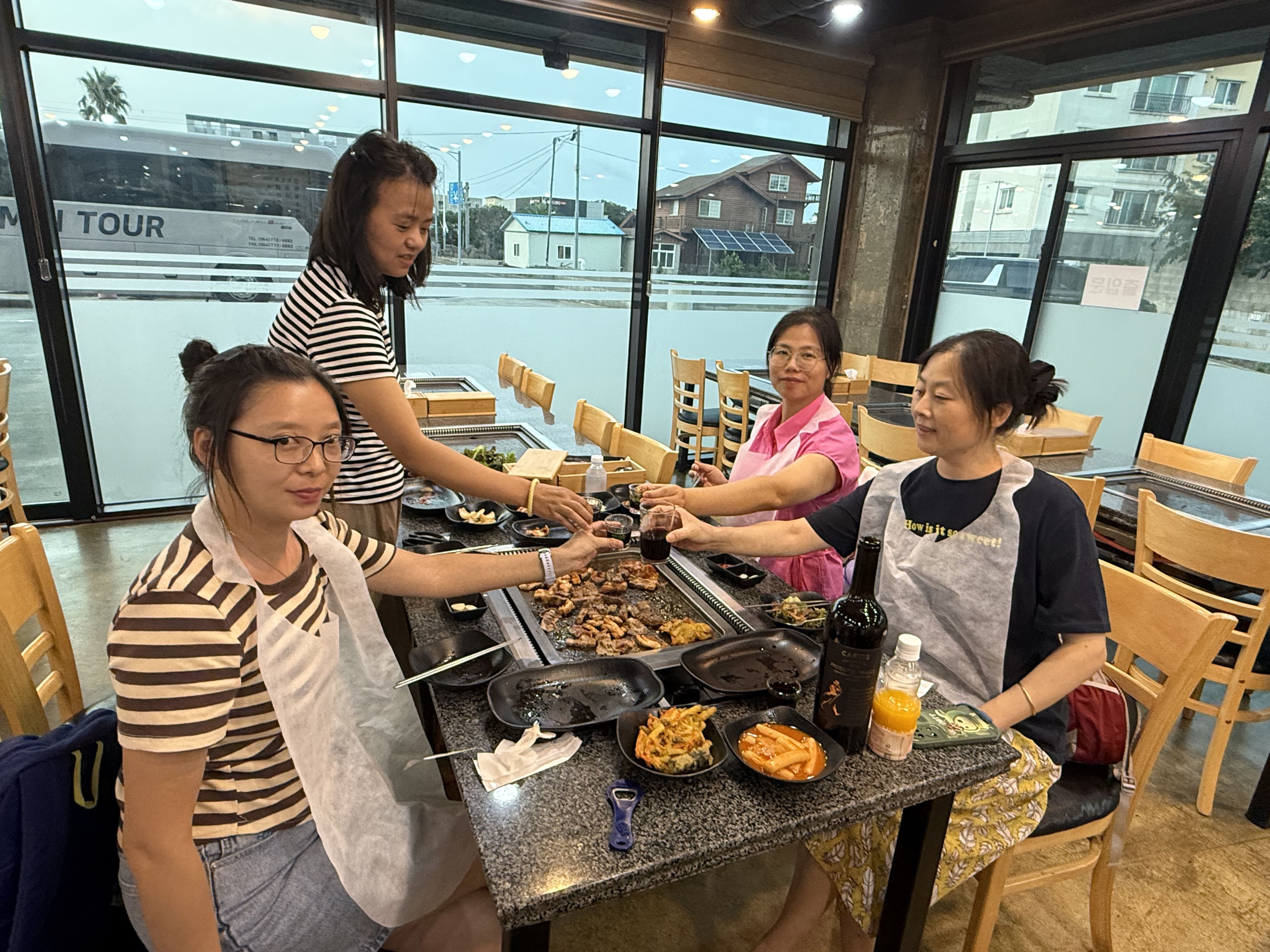 十年相伴,濟州同行 |2025年 通錦精密老員工七夕韓國之旅圓滿收官! 十年相伴,濟州同行 |2025年 通錦精密老員工七夕韓國之旅圓滿收官!